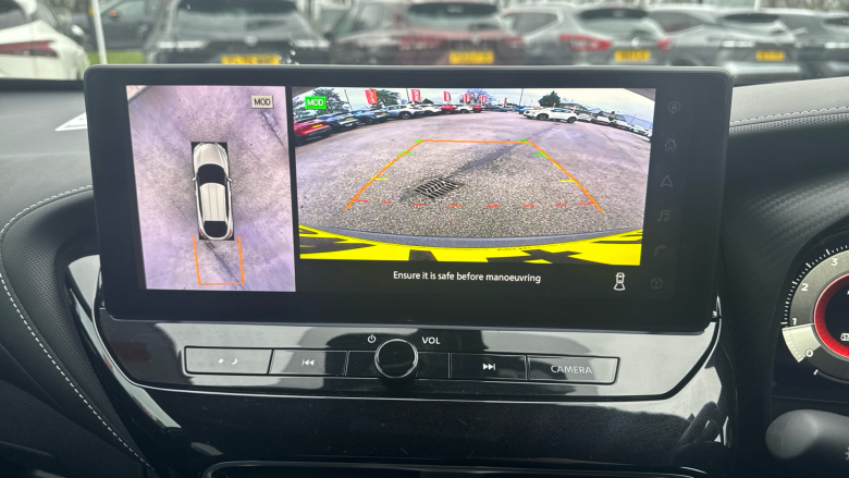 Nissan Juke 1.0 DiG-T Tekna 5dr Petrol Hatchback